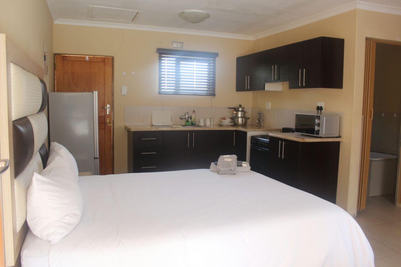 Mbopha Guest House Ulundi Exterior foto